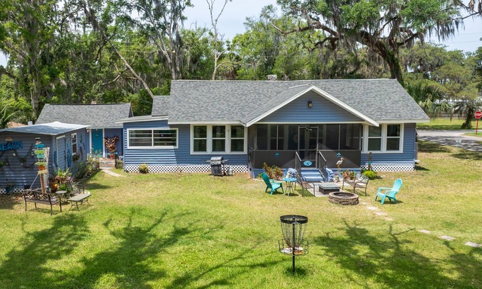 Springs at Kings Bay Casa | Walk to freshwater springs! Swim with manatees! Kayaking and more!