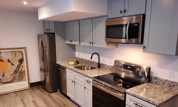 Easton Apartamento | Walk to galleries, shops, restaurants, 5 min to Center Square Easton & market