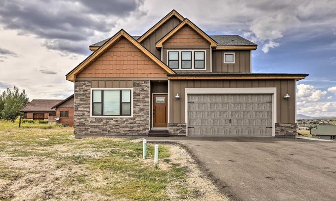 Grand Elk Ranch Casa | Walk To Golf Modern Mtn-View Home in Granby