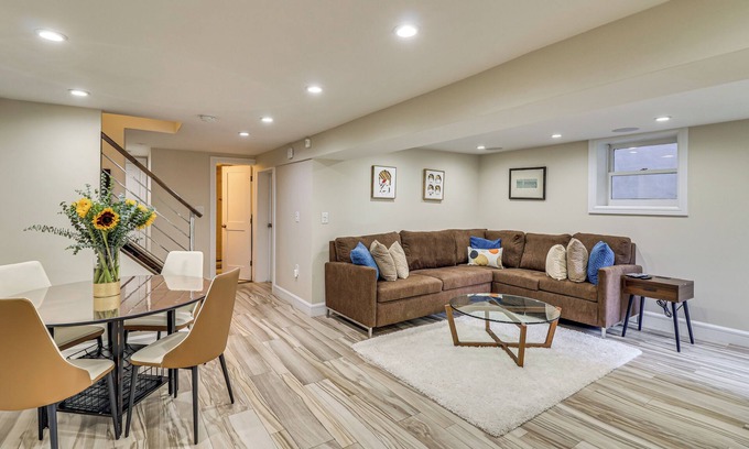 Hoboken Apartamento | Walk to Hudson River Parks: Recently Renovated Apt