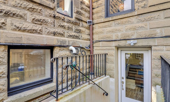 Hoboken Apartamento | Walk to Hudson River Parks: Recently Renovated Apt