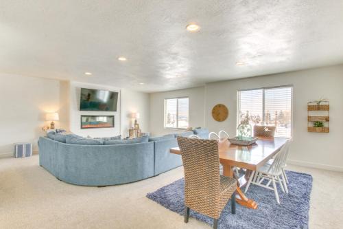 Garden City Casa | Walk to Marina and Lake Spacious Garden City Gem!