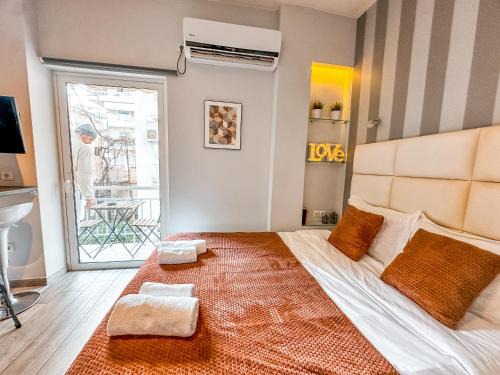 Kinosargous Apartamento | Walk to Markets from a Cozy Studio by Cielo Homes