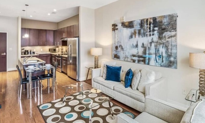 George Washington University Apartamento | Walk to National Mall | Rooftop Grilling & Lounge | nr DuPot Circle