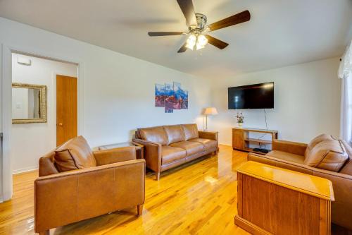 Pleasant Valley Casa | Walk to Old Colorado City Home with Fenced Yard