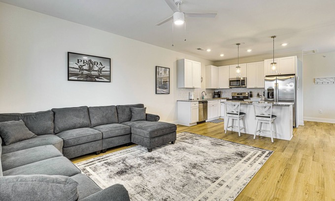 Wilmington Apartamento | Walk to Riverfront District: Bright Wilmington Apt