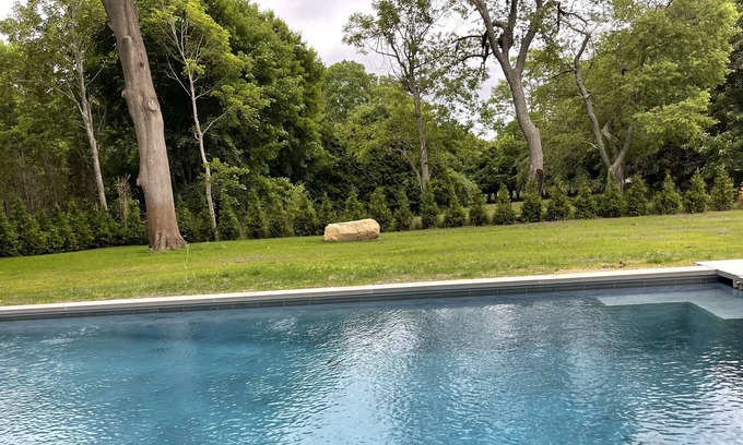 North Haven Cabaña | Walk to Sag Harbor Village and Long Beach
