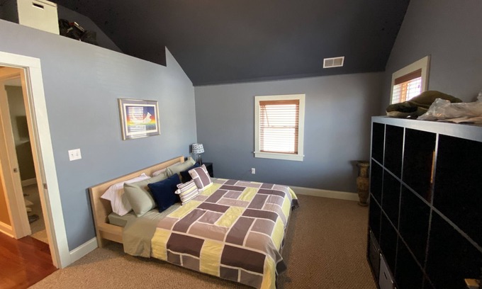 Asbury Park Casa | Única hermosa casa de playa moderna con piscina a 4 cuadras de la playa y el paseo marítimo.
