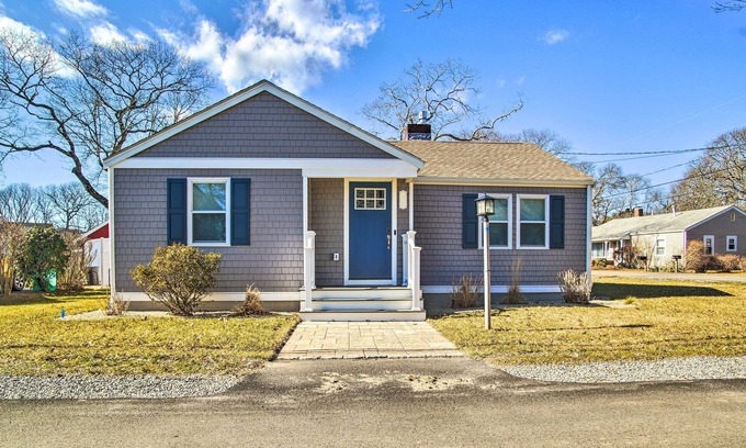 Buzzards Bay Cabaña | Walk to Shore: Updated Buzzards Bay Cottage!