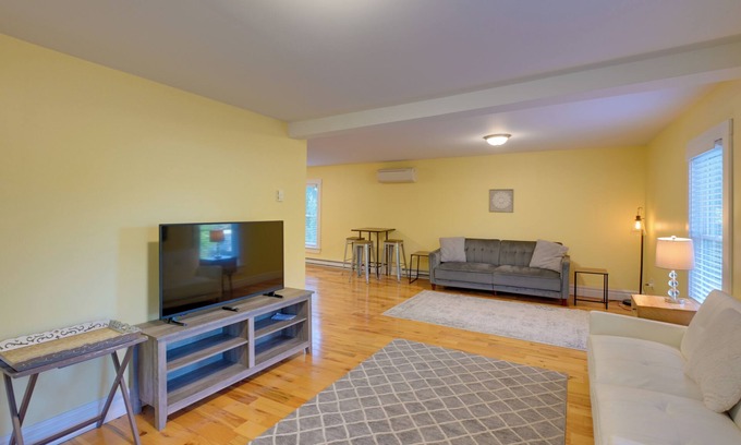 Sorrento Apartamento | Walk to Sorrento Town Dock: Pet-Friendly Apartment