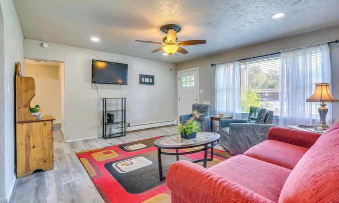 Pueblo Casa | Walk to St. Mary-Corwin: Home Base in Pueblo