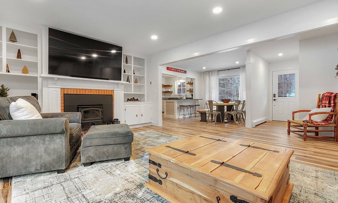 Sunday River Area Casa | 90 Second, Traffic-Free Drive to Sunday River