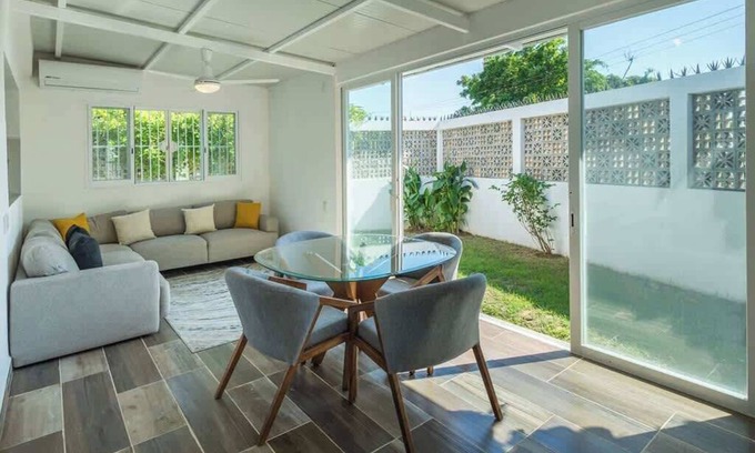 Emiliano Zapata Casa | Walk to Surf & Town – Family-Friendly Beach Casita