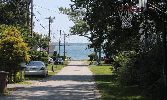 Niantic Casa | Black Point Beach Home, Niantic, CT