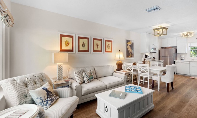 Butler Beach Cabaña | Walk to the beach!