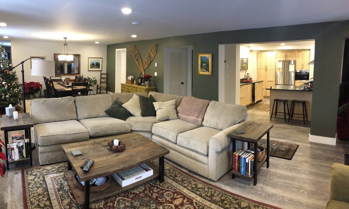 Warren Condominio | Camina hacia las pistas, ¡muy espaciosas y hermosas!