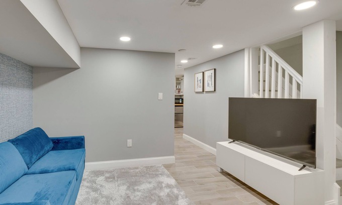 Rahway Apartamento | Walk to Train Station, Restaurants: Rahway Studio!
