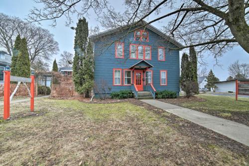 Sturgeon Bay Apartamento | Walk to Waterfront Dtwn Sturgeon Bay Retreat!