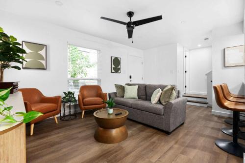 South Lamar Casa | Walk to Zilker Park & SoCo - Austin's Best