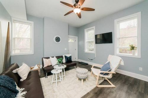 Manchester Apartamento | Walkable and Spacious Apt - Parking - GroupStay