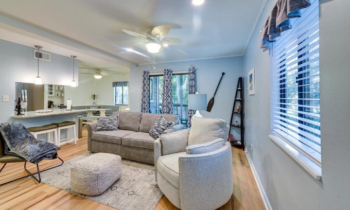 Calabash Apartamento | Walkable Calabash Condo with Pool Access!