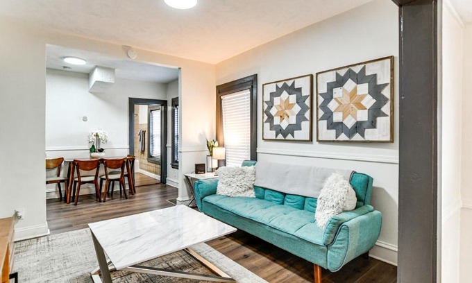 Downtown Omaha Apartamento | Walkable Location Welcoming Unit in Omaha