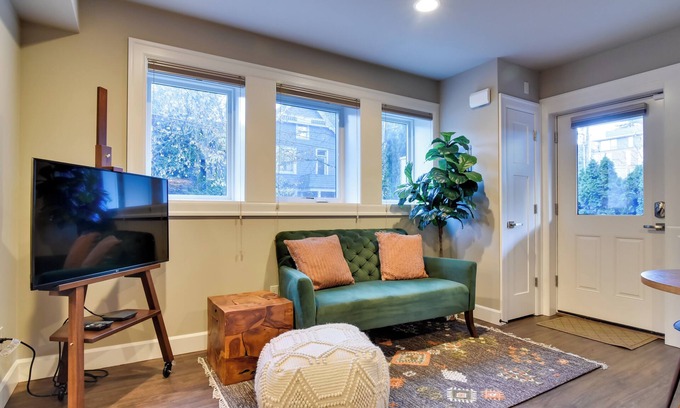 Goose Hollow Apartamento | Walkable Portland Studio < 1 Mi to Dtwn!