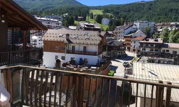 Sauze d'Oulx Apartamento | Walking distance from chairlift and center-60 sq m Wi-Fi Casa Lucia