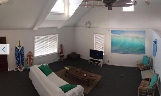 New Buffalo Casa | Walking Distance To Beach And Shops
