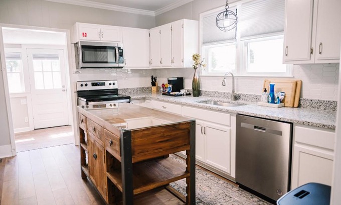 Danville Casa | Walking Distance to Casino.