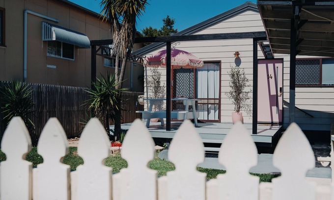 Yeppoon Casa | Walking distance to shops and beach, Pet friendly