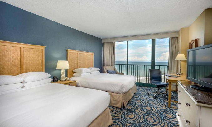 Brush - Stewarts Hotel | Walking Distance to Daytona Lagoon w/ Pools & Spa!