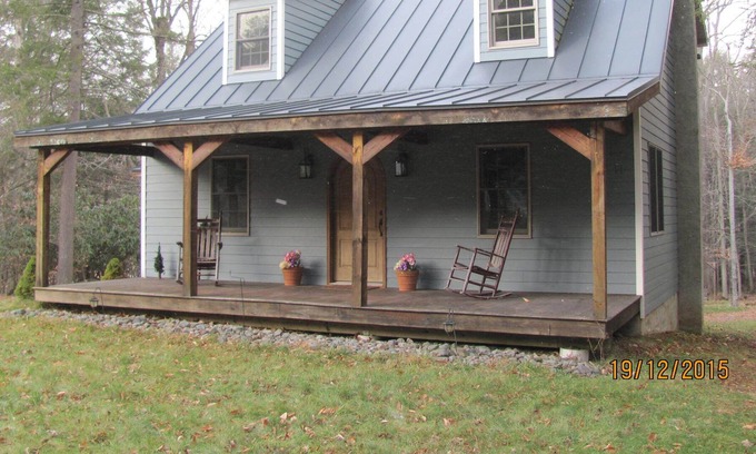 Greentown Casa | Lake Wallenpaupack Riverfront Home con muelle privado - 3 habitaciones 2 baños - Capacidad para 7