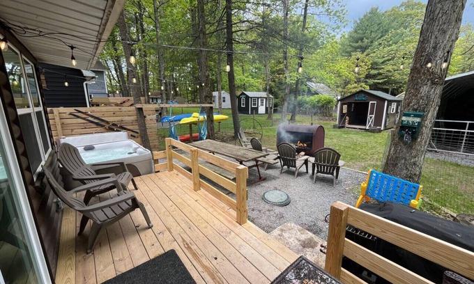 Hawley Cabina | Wally's Cabin |New|Hot Tub|Kayaks|Firepit|Central