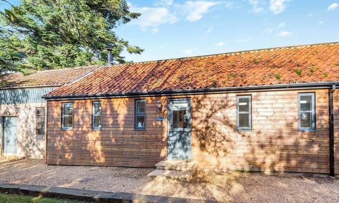Pentney Cabaña | Walnut Cottage - UKC6632