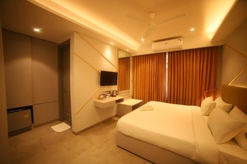 Visakhapatnam Hotel | Waltair Abode