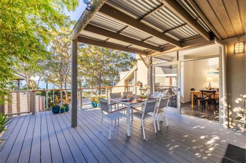 Salamander Bay Casa | Wanda Waterview, 1-344 Wanda Ave - Water Views, Linen, Bed Making, Wi-Fi, aircon