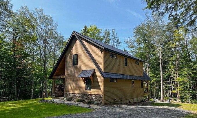 Wardsboro Casa | Wander In | Close to Mount Snow & Stratton