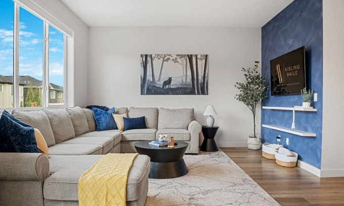 Cochrane Casa | Wanderer's Haven | Private Nordic Spa | Game Room