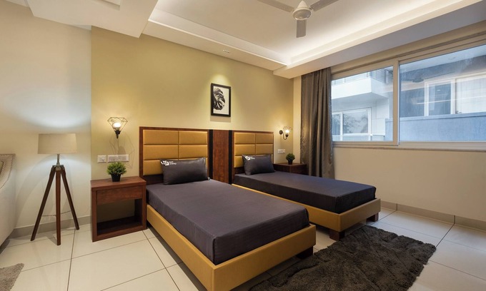 Sector 39 Apartamento | Wandr. Dorado