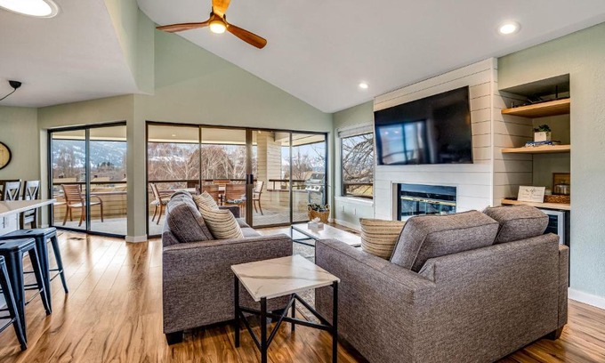 Wapato Point Casa | Wapato Point Halmalka 503A