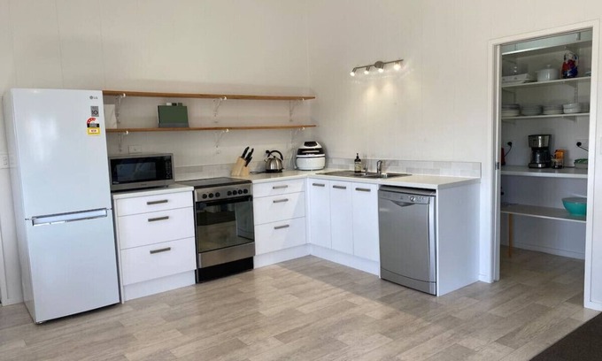 Ruakaka Apartamento | Warehouse Loft Apartment Marsden City