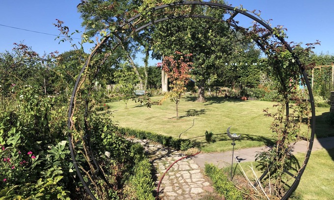 Edmondsley Casa | Warlands-Farm Guest-House