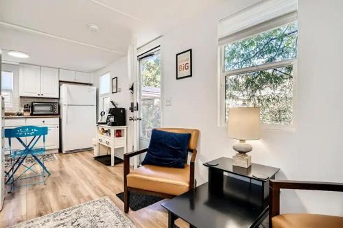 Mountain View Casa | Warm and Cool 1BR house W Denver