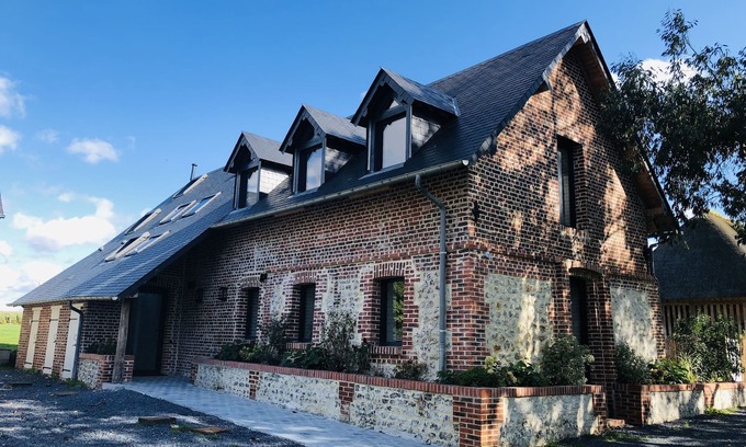 Equemauville Cabaña | Warm and luminous cottage: La laiterie