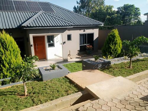Mpemba Apartamento | Warm Care Executive Apartments