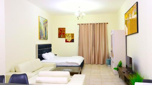 Old Dubai Casa | Warm & Cozy Studio Apartment