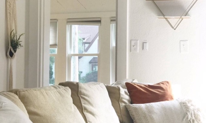 Southwest Minneapolis Casa | ¡Hogar cálido y ecléctico en el corazón de Minneapolis!