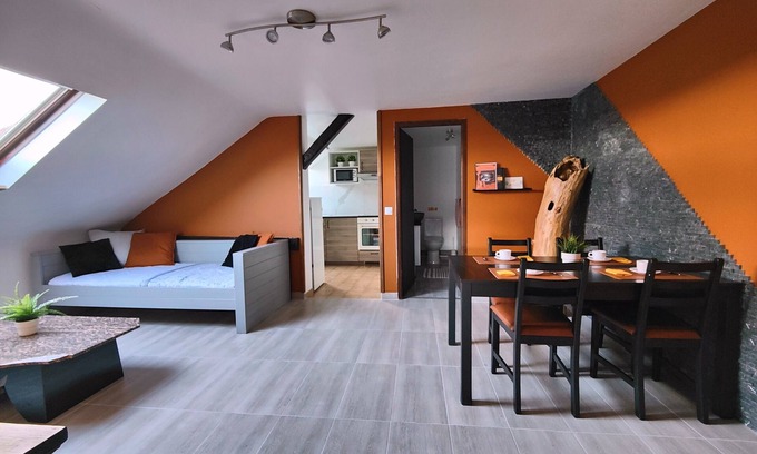 Puttelange-aux-Lacs Apartamento | Warm Familiar Apartment