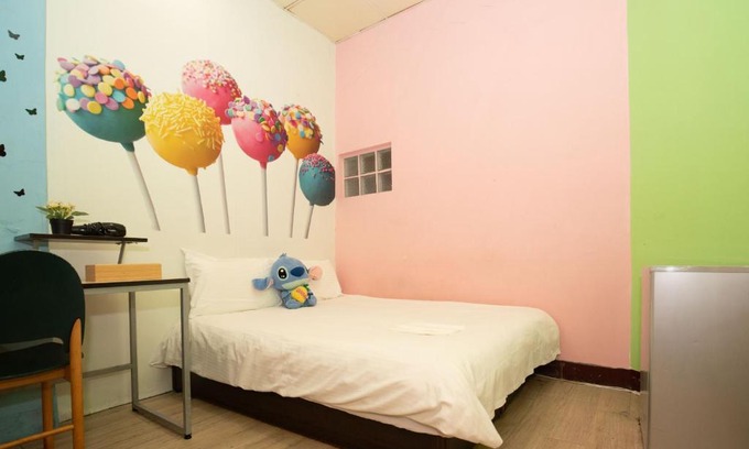 Xitun District Apartamento | Warm House